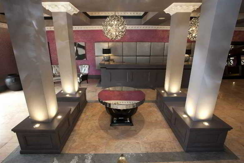 St James Hotel