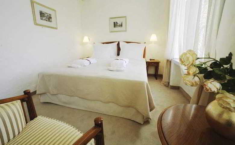 Savoy Boutique Hotel