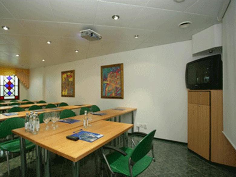 Susi Hotel