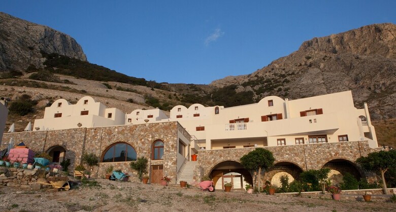 Epavlis Hotel