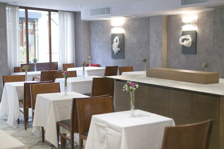 Hotel Plaza Art