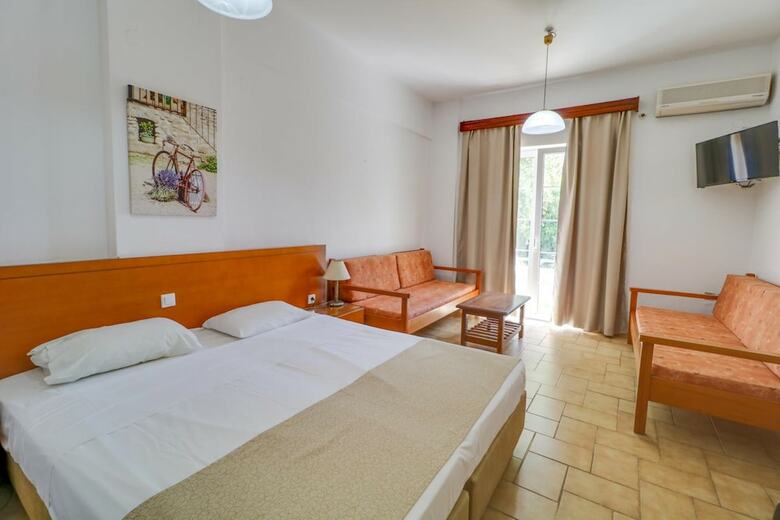 Hotel Marirena