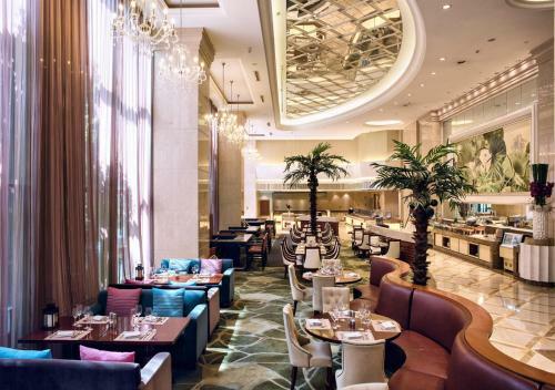 Royal Oriental Garden Hotel