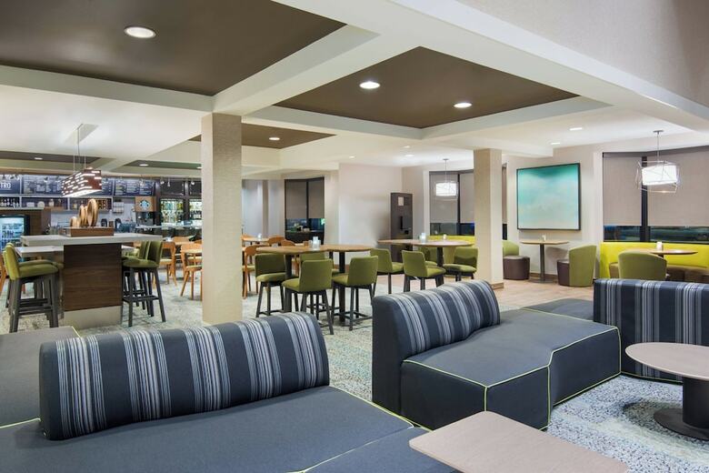 Hotel Courtyard Springfield Airport