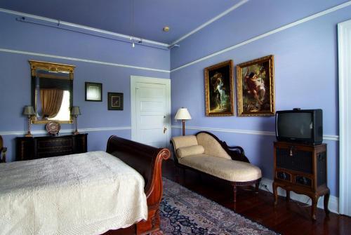 Bed & Breakfast Historic Michabelle Inn
