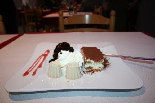 Hotel H�tel Les Italiens