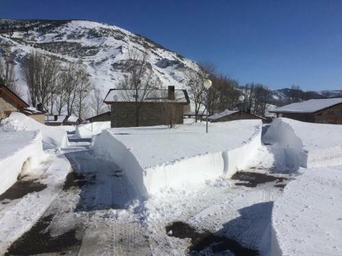 Agroturismo Casa De Monta�a Alto Curue�o