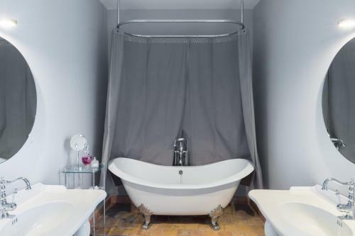 Bed & Breakfast Ch�teau De Pierreclos