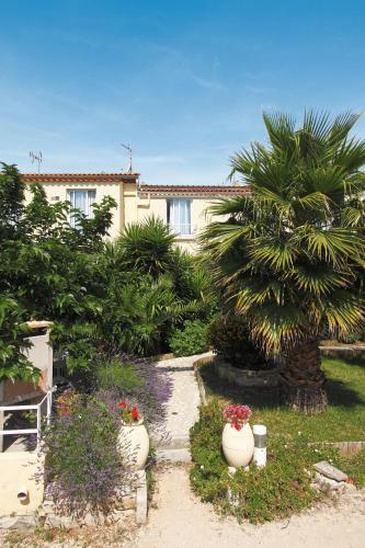 Hotel H�tel La Croix De Malte