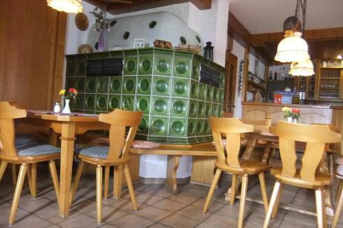 Hostal Gasthaus Zum Stausee