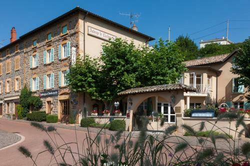 Hotel Auberge De Clochemerle