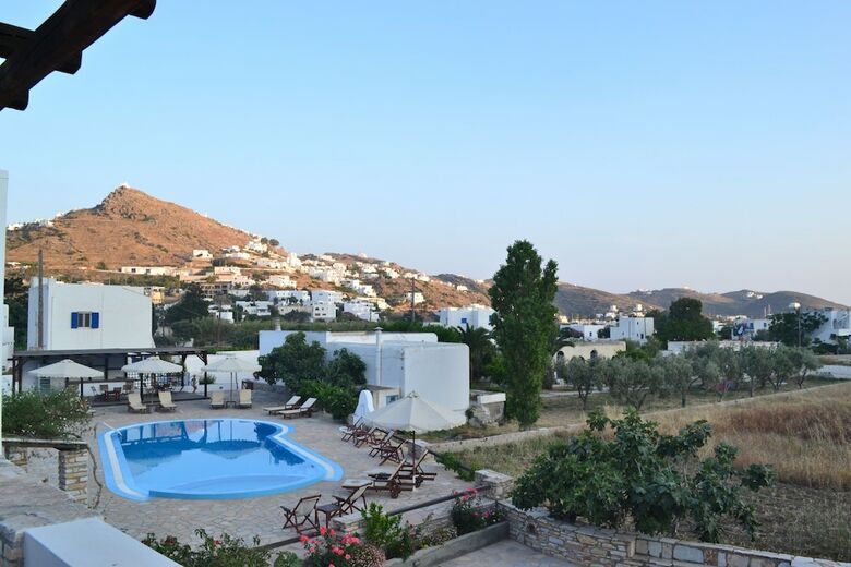 Brothers Hotel