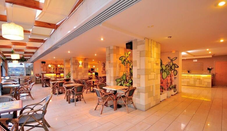 Hotel Carina