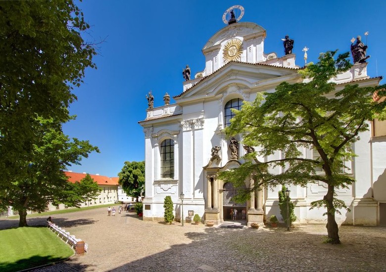 Hotel Monastery Garden