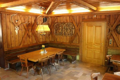 Hostal Gasthof Gosausee