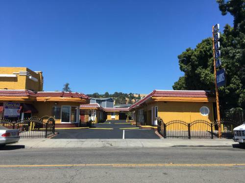 Harris Motel