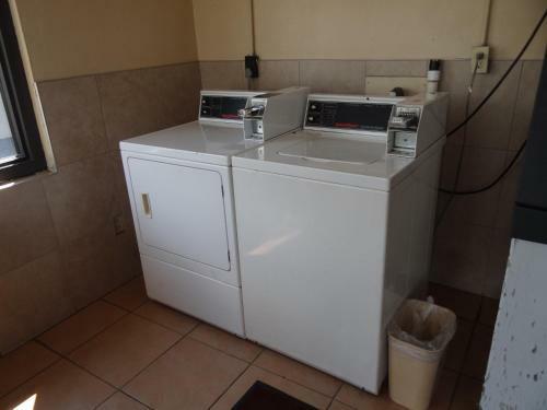Motel Budget Inn Columbus