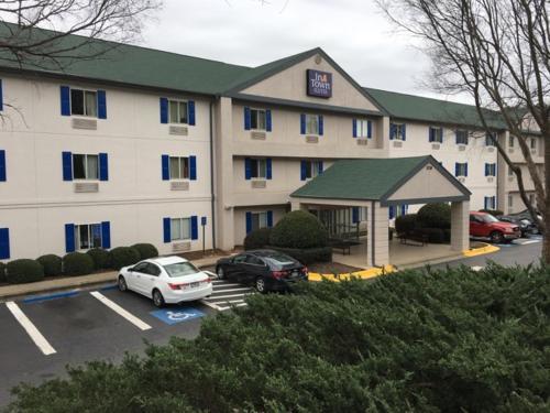 Hotel Sun Suites Of Gwinnett