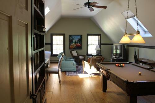 Bed & Breakfast King Hill Inn & Kitchen