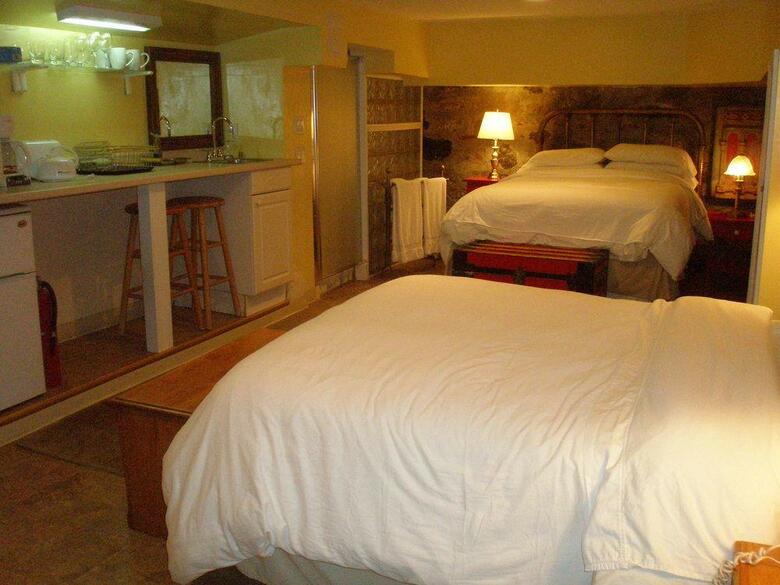 Posada Incentra Village House