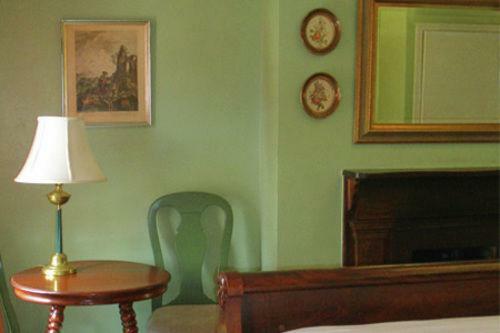 Posada Incentra Village House