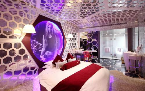 Grand Nest Hotel