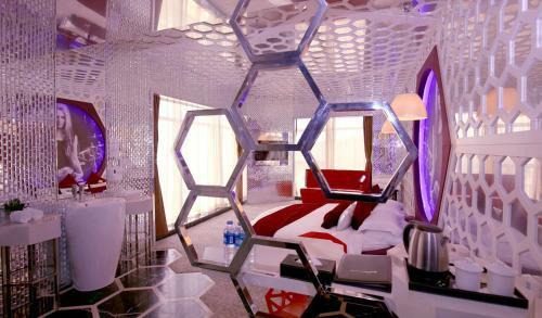 Grand Nest Hotel