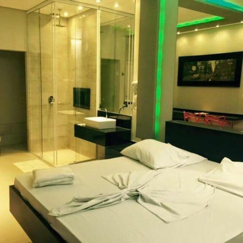 Hotel Dinys Motel (adults Only)