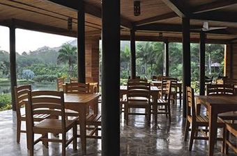 Macaw Lodge
