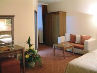Hotel Seven Hills
