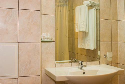 Hotel Seven Hills