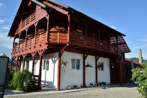 Hostal Pension Ioana Lavita