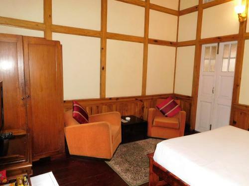 Hotel Royal Heritage Tripura Castle
