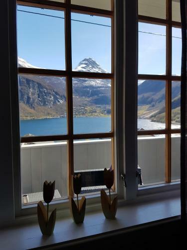 Apartamento Fjelltun Camping