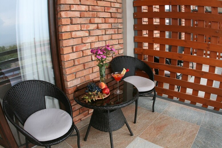 Savaneti Hotel