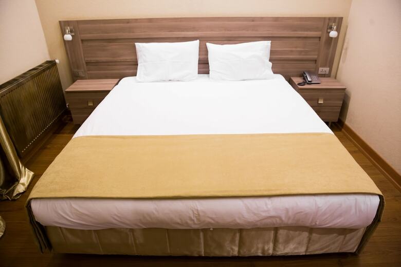 Savaneti Hotel