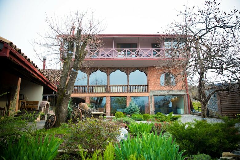 Savaneti Hotel