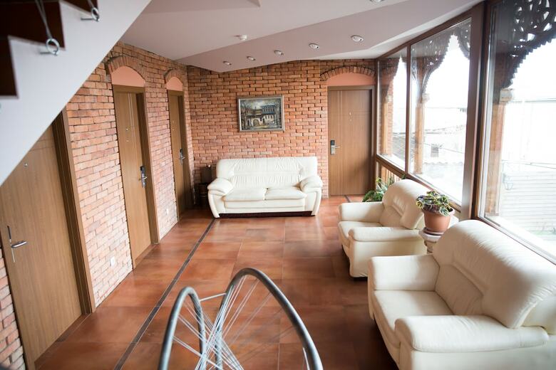 Savaneti Hotel