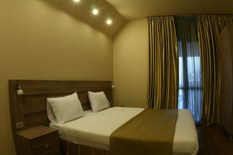Savaneti Hotel