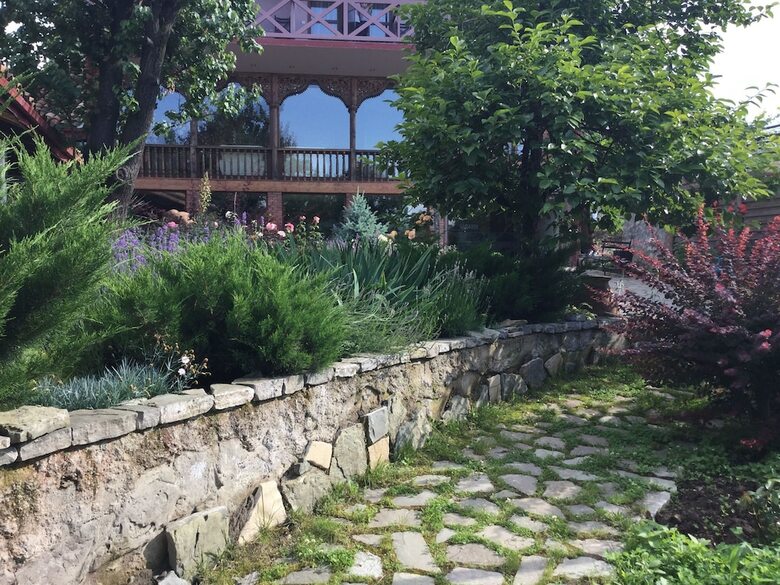 Savaneti Hotel