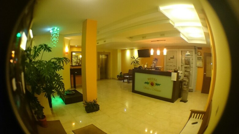 Hotel Sette E Mezzo