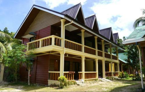 Hotel Lally And Abet Beach Cottages