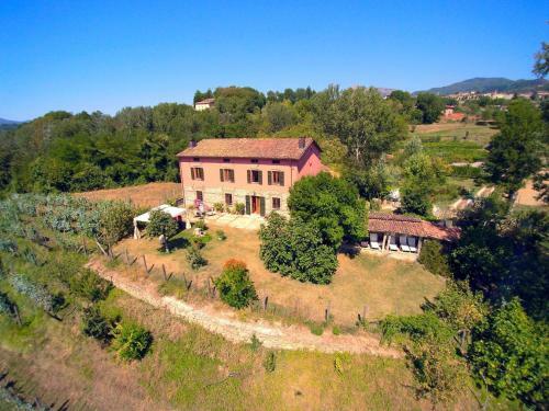 Lodge A Nice Rural House Surrounded By Hills And Fields
