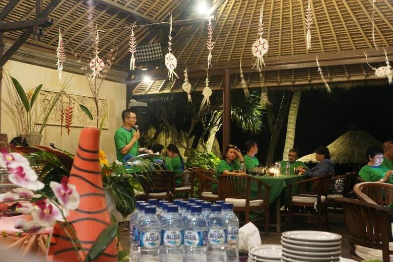 Hostal Puri Pandan Restaurant And Bungalow