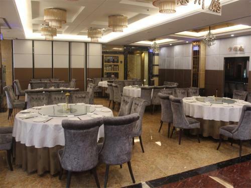 Vienna Hotel Zhongkai Road Branch