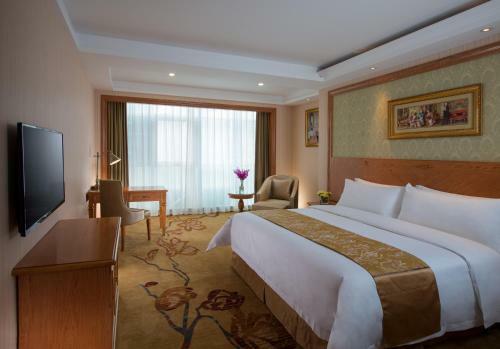 Vienna Hotel Zhongkai Road Branch
