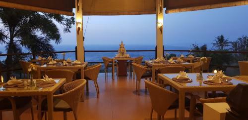 Hotel The Hamsa