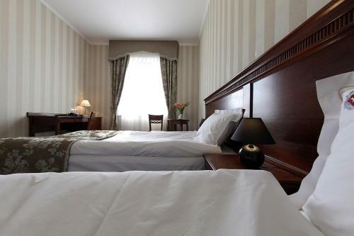 Hotel Jaros?aw