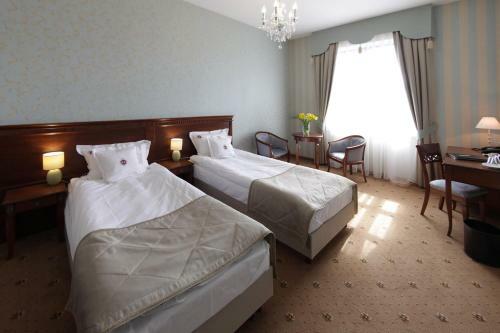 Hotel Jaros?aw