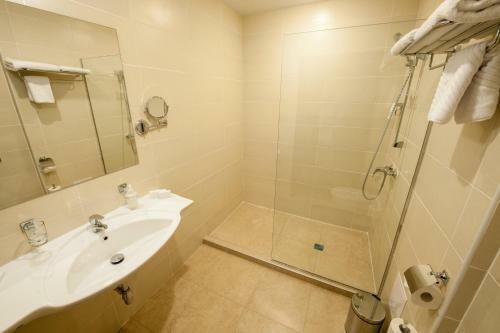 Hotel Tirvas